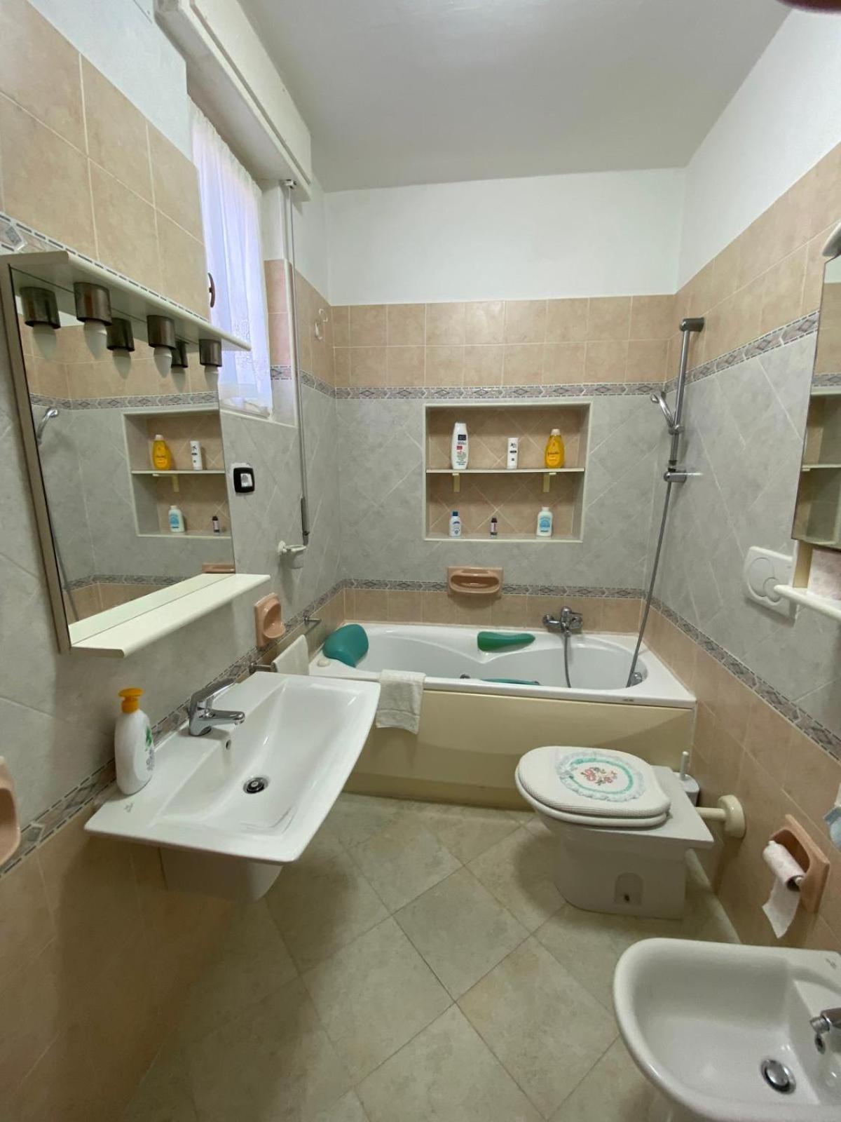 Lemon House Appartement Sassari Buitenkant foto